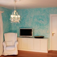 villa_schokominza_ferienhaus_4_5_6_7_personen_ostsee_ostholstein_groemitz_am_Meer_elternschlafzimmer_tischlerarbeit_holzwerkstatt_kaesebier_IMG_0475